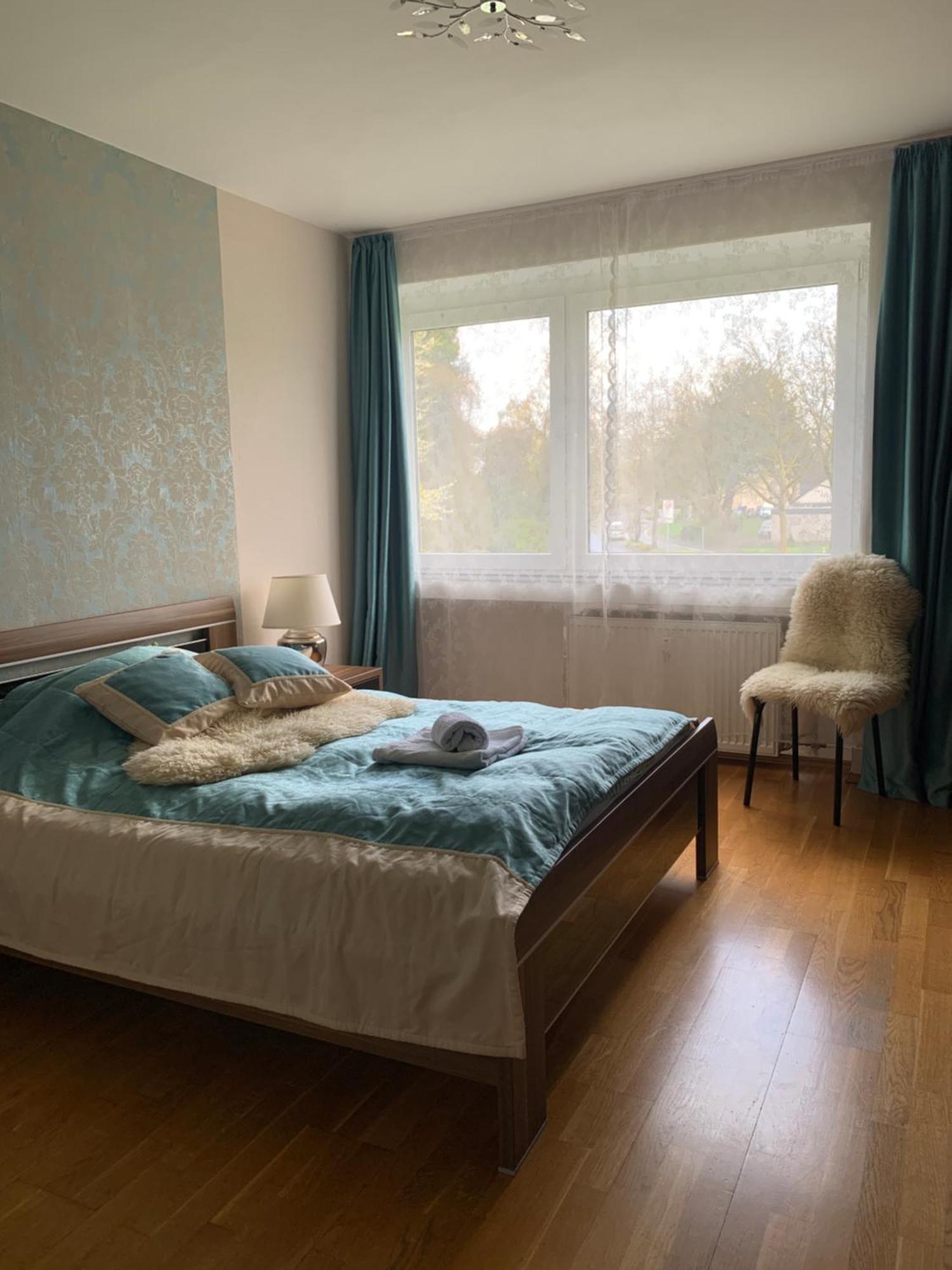 Leon'S Apartment Крефелд Екстериор снимка